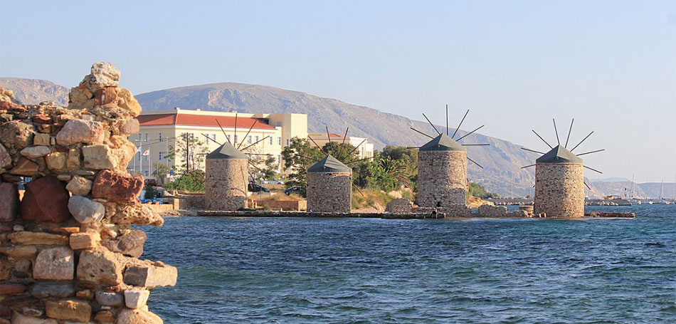 Δύο ξενοδοχεία σε Ικαρία και Χίο